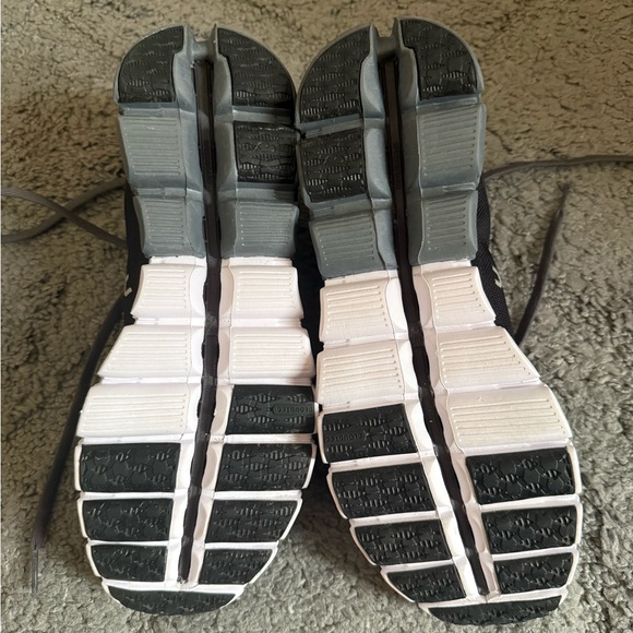 On Cloudflow Running Shoes Men’s 8 Black Asphalt NEW In Box - Picture 4 of 7